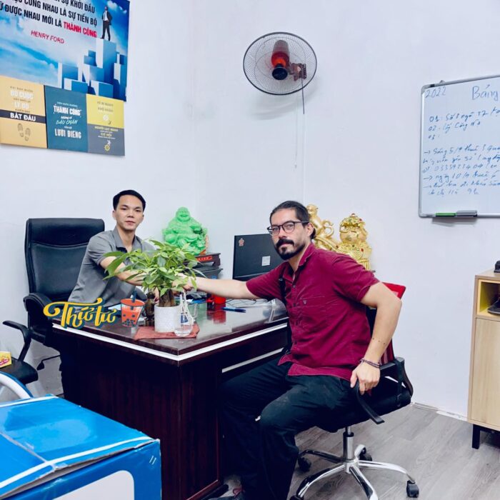 nguyen-dung-tai-van-phong-lam-viec nguyen-dung-tai-van-phong-lam-viec